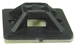 Držák stahovací pásky plochý 25x25mm černý balení 10 ks