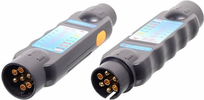 Tester 7-pólových autozásuvek a zástrček přívěsů 12V