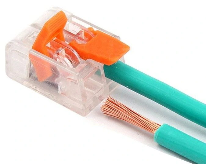 Rychlospojka PCT-412 s páčkou pro kabely 0,5-4mm2